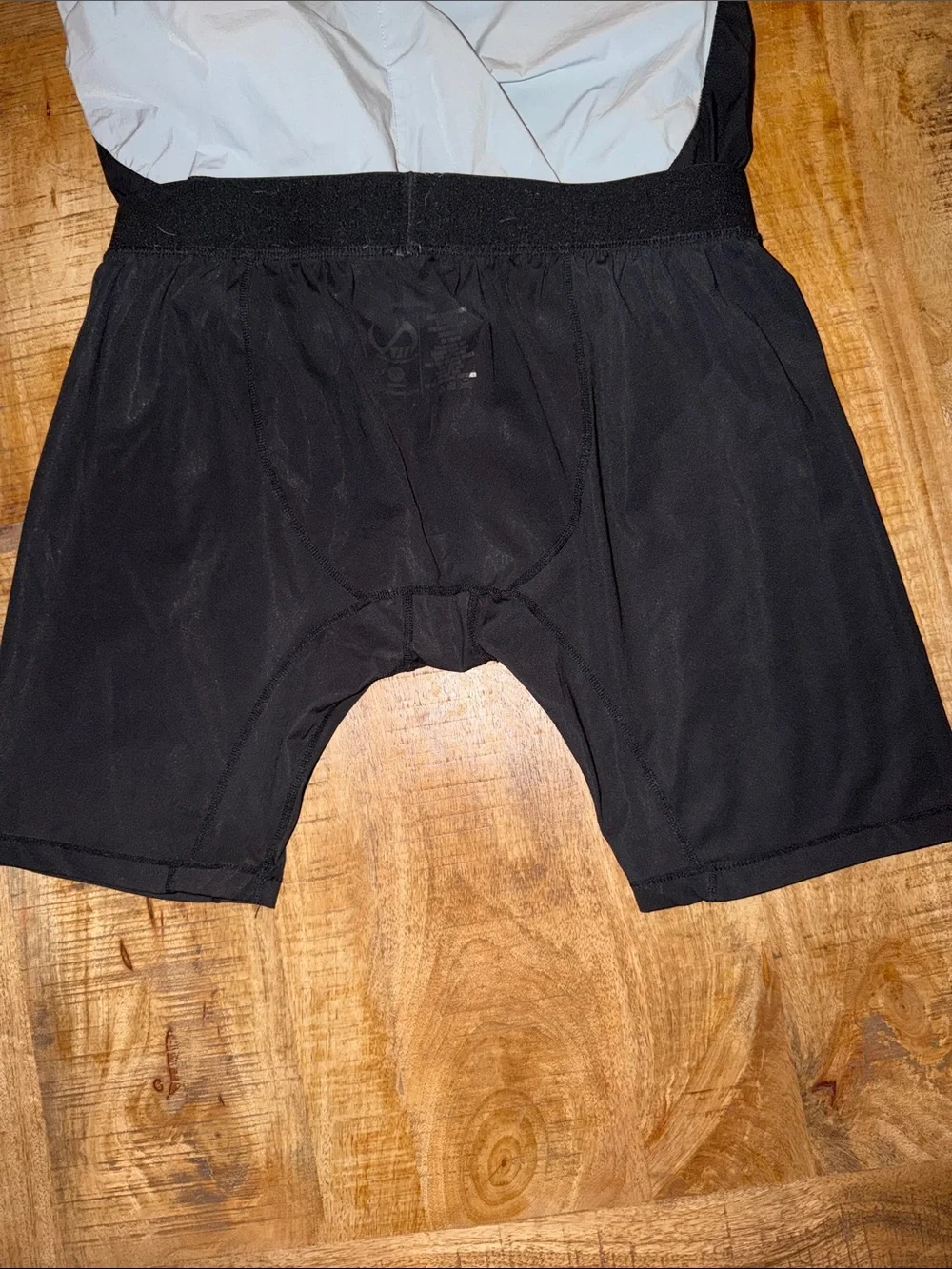 Men's Two-Tone Athletic Running Shorts in Black & White - Picture 5 of 7
